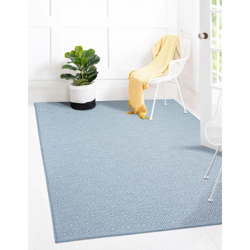 Veranda Diamond Blue Polypropylene Rug 6'7" x 9'6"