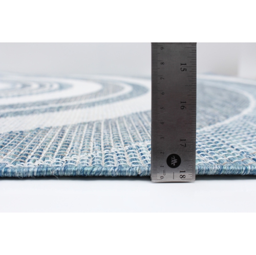 Veranda Diamond Blue Polypropylene Rug 6'7" x 9'6"