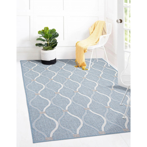 Veranda Diamond Blue Polypropylene Rug 6'7" x 9'6"