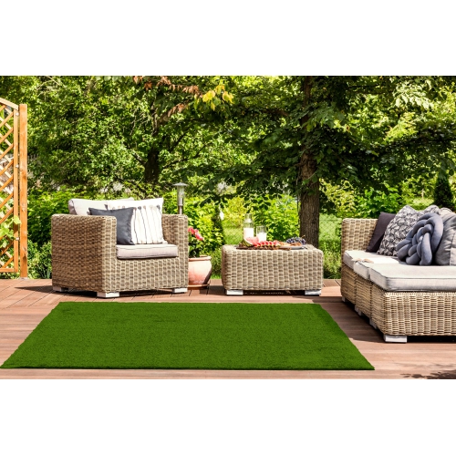 Faux Grass Green Polyester Rug 4'0" x 6'0"