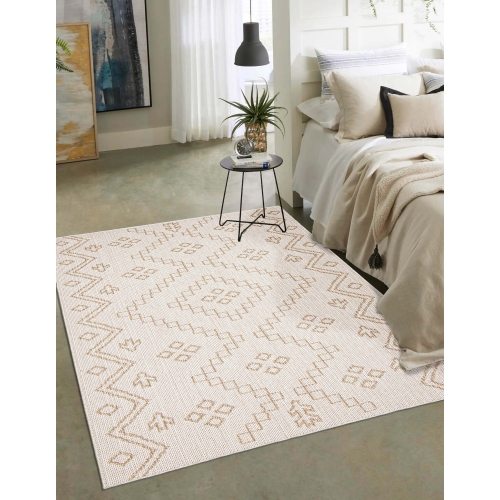Caral Taupe Polypropylene Rug 2'6" x 12'0"