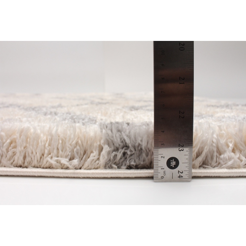 Suzana Cream Polypropylene Rug 6'7" x 9'6"