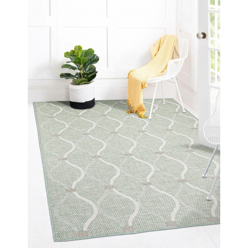 Veranda Diamond Blue Polypropylene Rug 6'7" x 9'6"