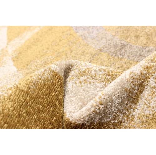 Cora Ivory/Gold Polypropylene Rug 5'3" x 7'3"