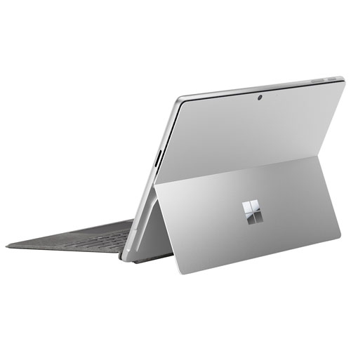 Portable Surface Pro Copilot+ PC de 13&nbsp;po de Microsoft (Snapdragon X Plus/RAM 16&nbsp;Go/SSD 256&nbsp;Go) - Platine (accessoires vendus