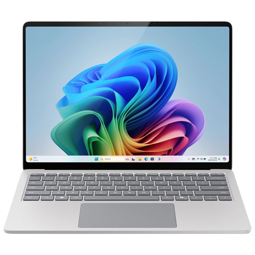 Image 1 de 7.. Portable Surface Laptop Copilot+PC à écran tactile de 13,8&nbsp;po de Microsoft (2024) - Platine
