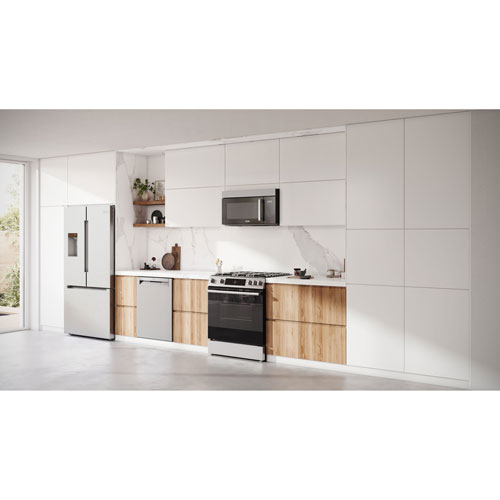 Bosch 100 Series 30" 5.8 Cu. Ft. True Convection Freestanding Gas Air Fry Range (HGF1050MUC) - Stainless