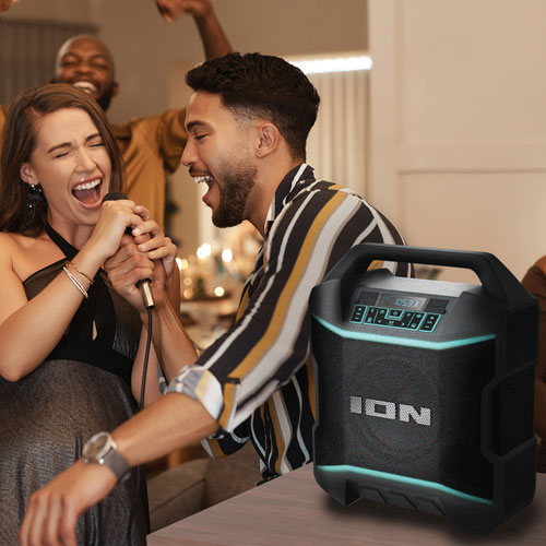 Système de karaoké Party Boom Plus d'Ion Audio avec microphone et radio