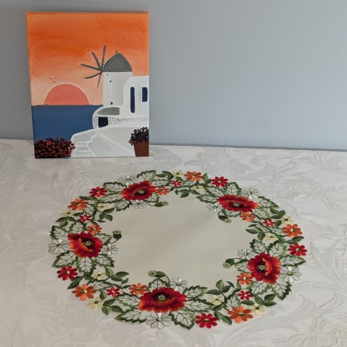 Napperon rond à motif de coquelicot brodé, décoration de table en lin de 15 po de diamètre, résistance à l'eau, lavable à la machine