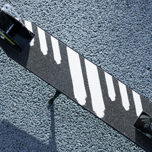 Trottinette Qaba pour enfants de 3 à 8 ans, trottinettes pliantes légères avec roues lumineuses, guidon réglable à 4 niveaux, frein arrière et frein