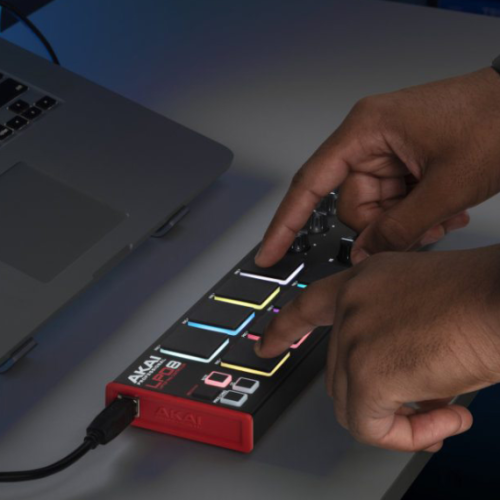 Contrôleur de batterie électronique à 8 pavés pour portable LPD 8 mk 2 d'AKAI