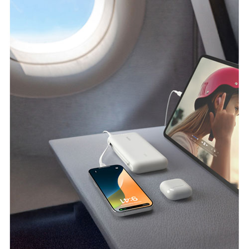 Belkin BoostCharge 20000 mAh USB-C/USB-A Power Bank - White