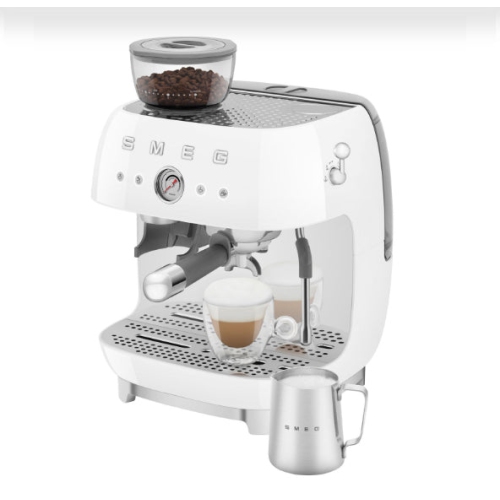Boîte ouverte - Machine à espresso manuelle de Smeg avec moussoir à lait et moulin à café EGF03WHUS - Blanc