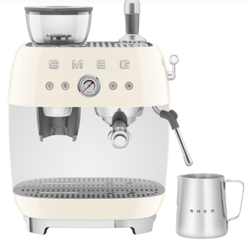 Boîte ouverte - Machine à espresso manuelle de Smeg avec moussoir à lait et moulin à café EGF03CRUS - Crème