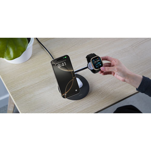 Support de chargement magnétique sans fil 3-en-1 Qi2 de 15 W BoostCharge Pro de Belkin - Noir
