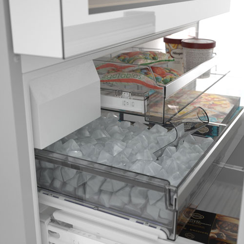 Bosch 36" 14.5 Cu. Ft. French Door Refrigerator with Water & Ice Dispenser (B36CL81ENW) - White