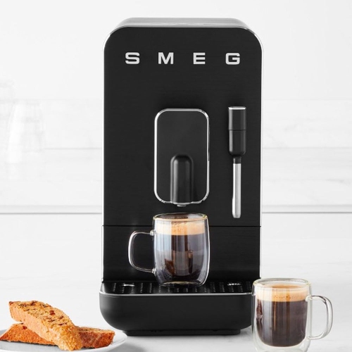 Open Box - Smeg Fully Automatic Espresso Machine with Integrated Grinder Steam Wand 6 Presets Programmable BCC12FBMUS Black