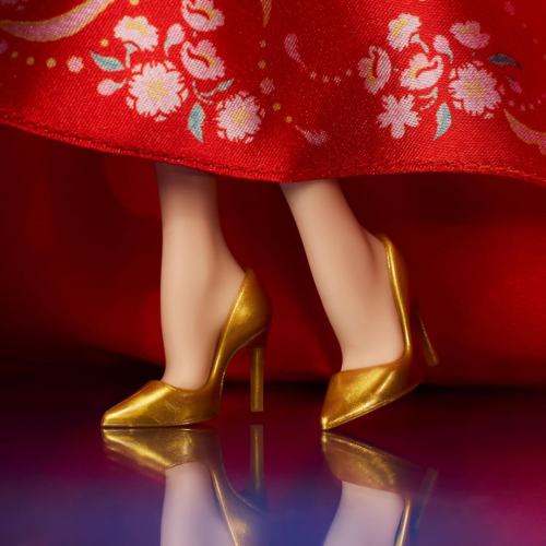 Poupée Barbie Lunar New Year portant une robe Qipao avec des imprimés de fleurs de prune et des accessoires dorés, Barbie Signature Collection