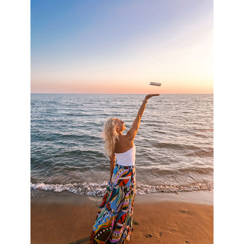 HoverAir X1 Quadcopter Drone Combo with Camera, Extra Battery & Charging Hub - White