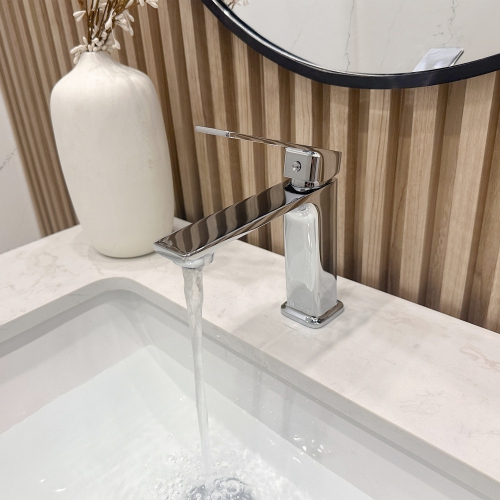 Stylish Vita Single-Handle 6" Polished Chrome Bathroom Faucet B-102C