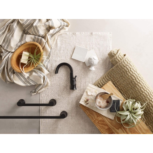 Moen – Robinet de salle de bain à effet laminaire haut à une poignée, collection Doux, noir mat