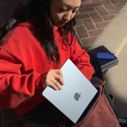 Apple MacBook Air 13.6" w/ Touch ID (2025) - Midnight (Apple M4 / 24GB RAM / 512GB SSD