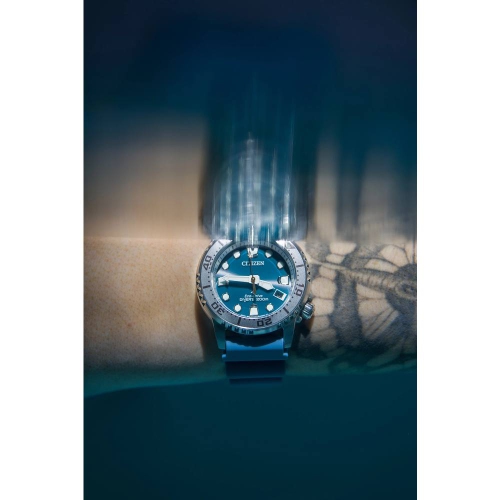 Montre pour femmes Promaster Dive Eco-Drive 36,5 mm boîtier inox argenté bracelet polyuréthane bleu clair/cadran bleu de Citizen