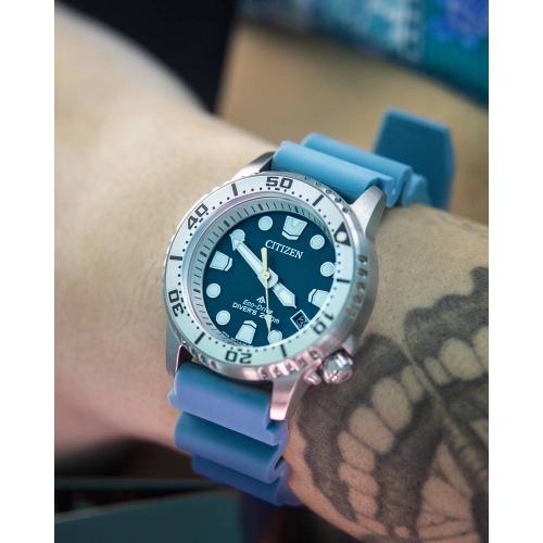 Montre pour femmes Promaster Dive Eco-Drive 36,5 mm boîtier inox argenté bracelet polyuréthane bleu clair/cadran bleu de Citizen