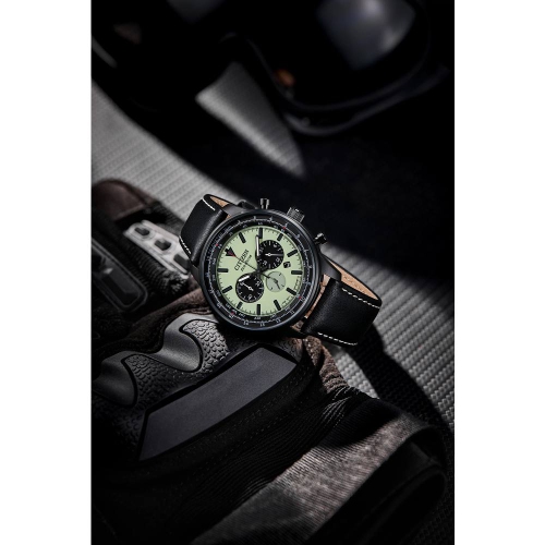 Montre sport sport décontractée Eco-Drive pour hommes de Citizen 44 mm avec boîtier inox noir bracelet cuir noir et cadran vert