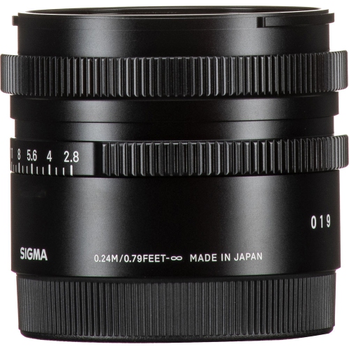 Sigma 45mm f/2.8 DG DN Contemporary Lens for Sony E Bundle