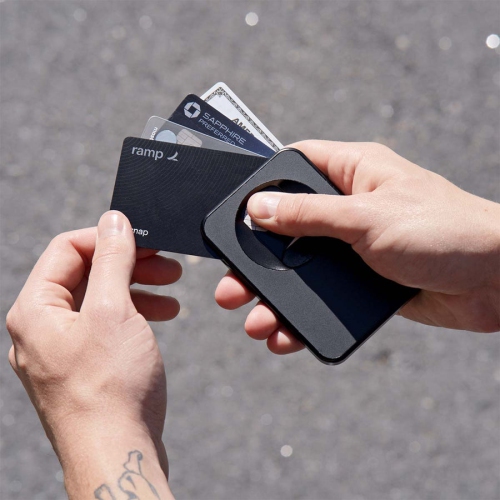 OhSnap Grip Wallet - Black