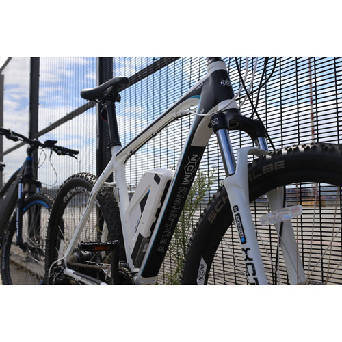 NCM Prague Electric Off-Road Bike (350W Motor / Up to 100km Range / 32km/h Top Speed) - Matte White