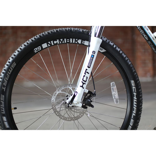 NCM Prague Electric Off-Road Bike (350W Motor / Up to 100km Range / 32km/h Top Speed) - Matte White