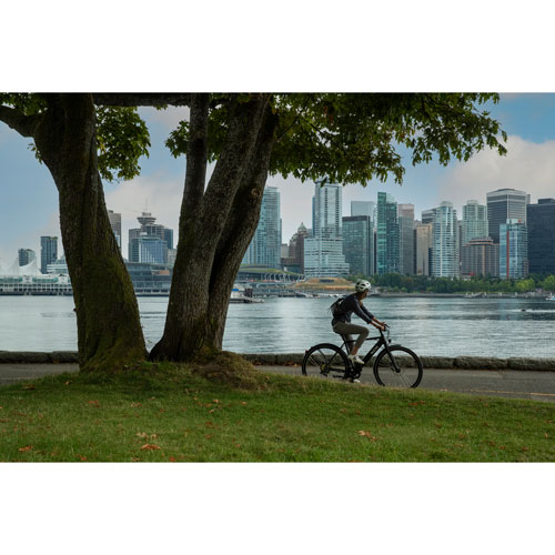 NCM C7 Electric City Bike (350W Motor / Up to 97km Range / 32km/h Top Speed) - Medium - Matte Black