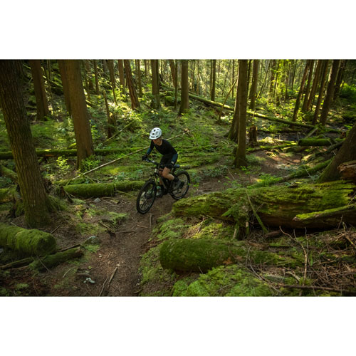 Vélo électrique tout-terrain Prague de NCM - Noir mat