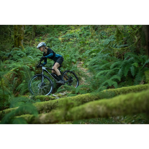 Vélo électrique tout-terrain Prague de NCM - Noir mat