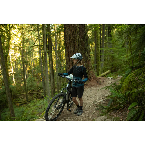 Vélo électrique tout-terrain Prague de NCM - Noir mat