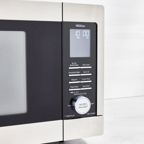 Remis à neuf Bon état - Panasonic 1,3 pi3 avec Four à micro-ondes de comptoir 4-en-1