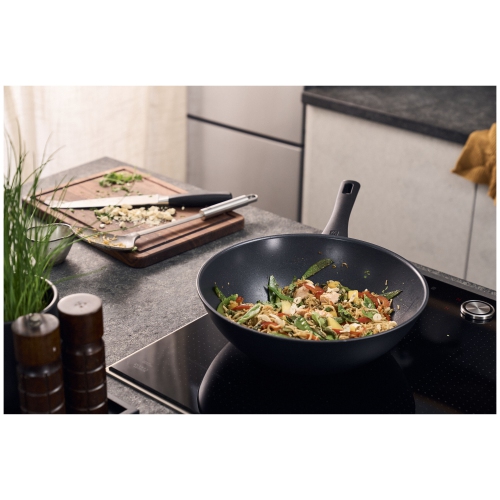 ZWILLING Madura Plus Wok, 30 cm / 12 inch, Aluminum, Titanium-Reinforced Ceramic Non-Stick Coating