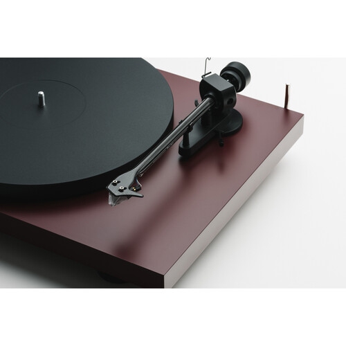 Tourne-disque EVO 2 Pro-ject Debut avec bras en fibre de carbone