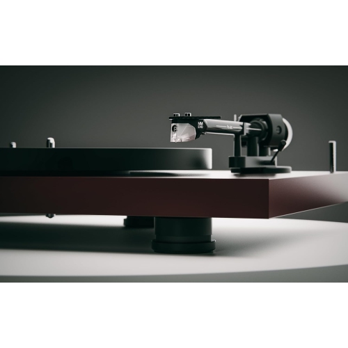 Pro-ject Debut EVO 2 Turntable with Carbon Fibre Arm