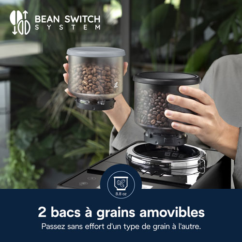 Machine à espresso automatique Rivelia de De'Longhi - Noir