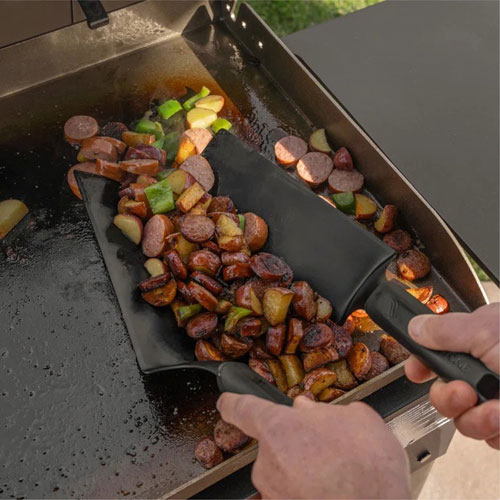 Blackstone Omnivore Outdoor Griddle Bundle with Cover