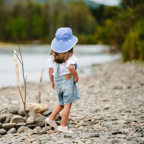 Chapeau de plage à séchage rapide de Calikids - Gris monument (XS, 0-6 mois)