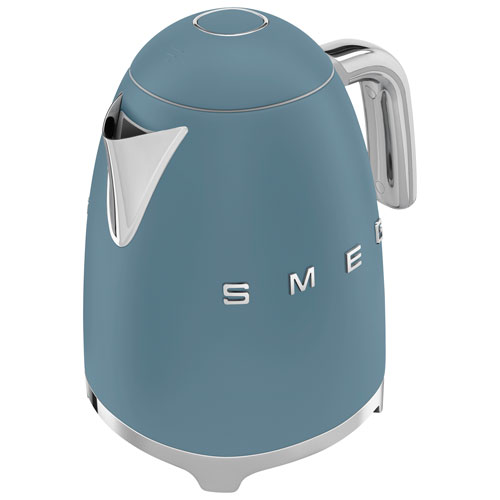 Bouilloire électrique de style années 50 de Smeg - 1,7 L - Acier inoxydable