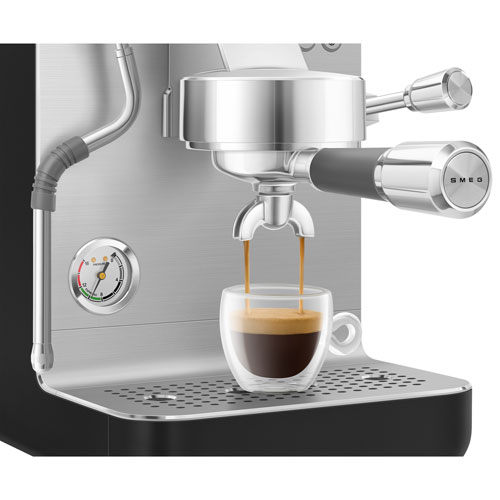 Smeg MiniExpress Manual Espresso Machine - Matte Black