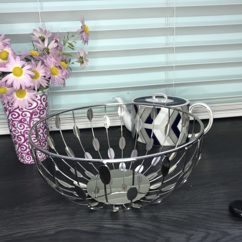 Silver Metallic 11" round basket