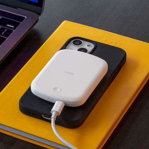 LOGiiX Vibrance Piston Power 5000 mAh Power Bank with MagSafe - White