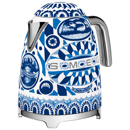 Bouilloire électrique de style années 50 de Smeg - 1,7 L - Collection Dolce & Gabbana - Bleu Méditerranée