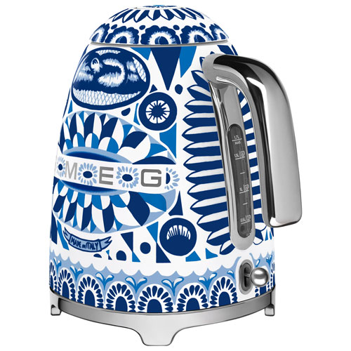 Bouilloire électrique de style années 50 de Smeg - 1,7 L - Collection Dolce & Gabbana - Bleu Méditerranée